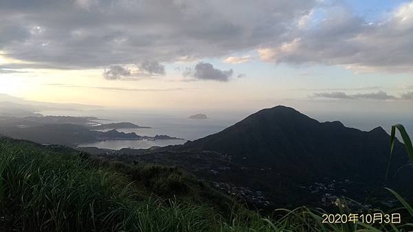 2020-10-03燦光寮東北峰、草山、南草山(1132)