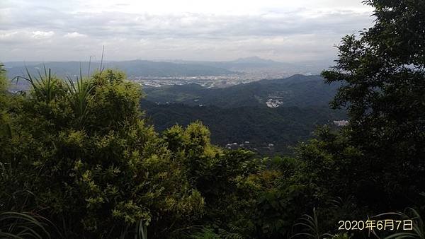 2020-06-07六寮崙山、六寮崙西南峰(1108)