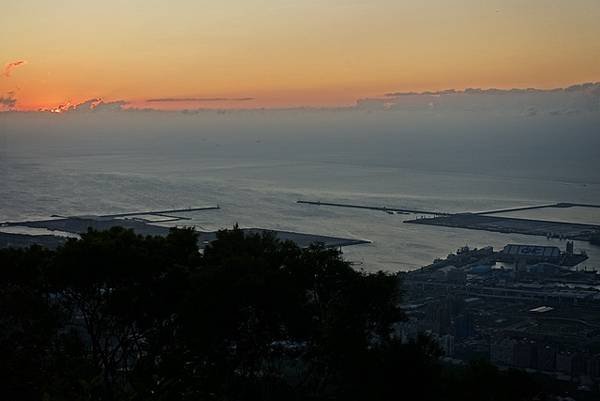 2019-09-12夕照台北港