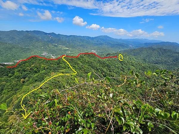 2023-09-09虎嘴口登紫萊山連走中央尖臭頭山O走(13