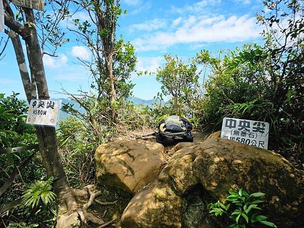 2023-09-09虎嘴口登紫萊山連走中央尖臭頭山O走(13