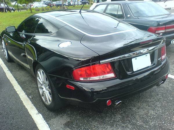 Aston Martin Vantage S