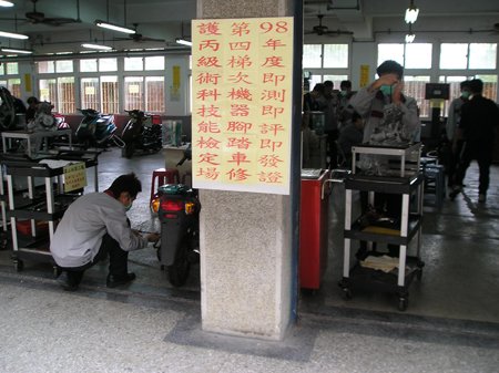 car1.jpg