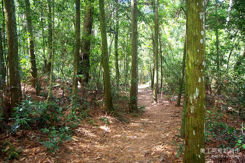 馬崙山