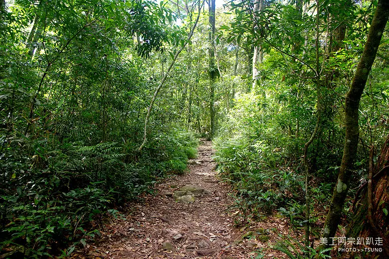 馬崙山