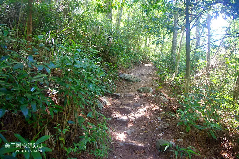 馬崙山