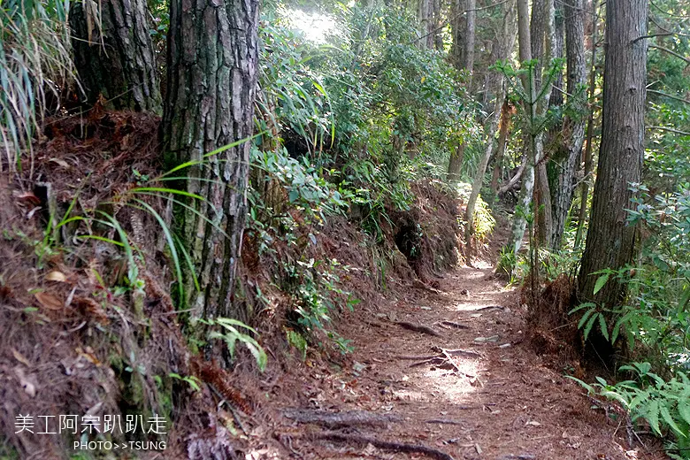 馬崙山