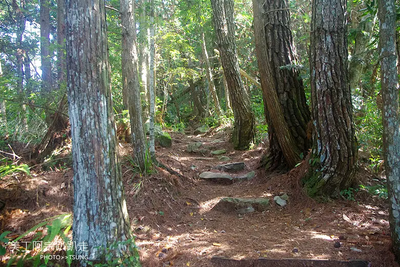 馬崙山