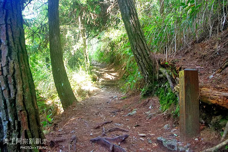 馬崙山