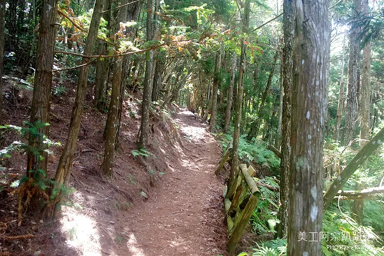 馬崙山