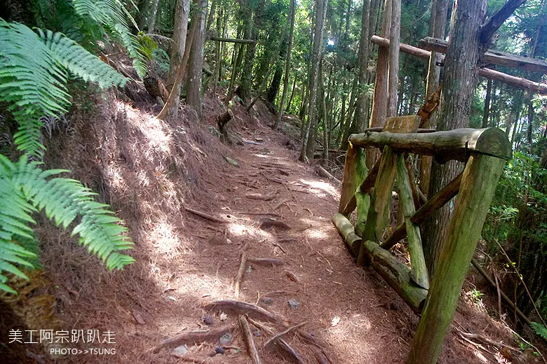 馬崙山