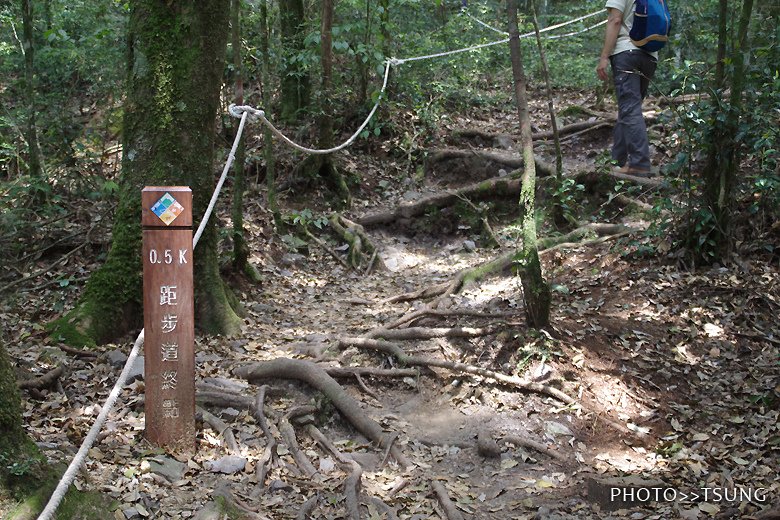 馬崙山