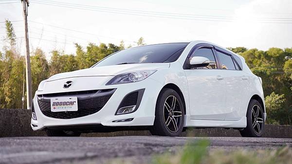 感謝成交～ 2011年 Ｍazda 3 2.0 天窗、免鑰匙