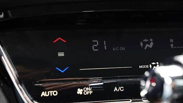 感謝成交 已交車~ 2021年 Honda HRV VTi-
