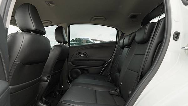 感謝成交 已交車~ 2021年 Honda HRV VTi-