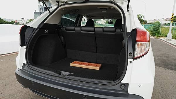感謝成交 已交車~ 2021年 Honda HRV VTi-