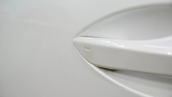 2015年 LEXUS NX200T 2.0 冷熱通風椅、天
