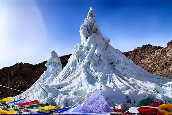 Ice Stupa Artificial Glaciers2.jpg