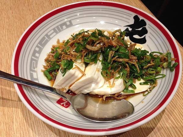 小魚涼拌豆腐