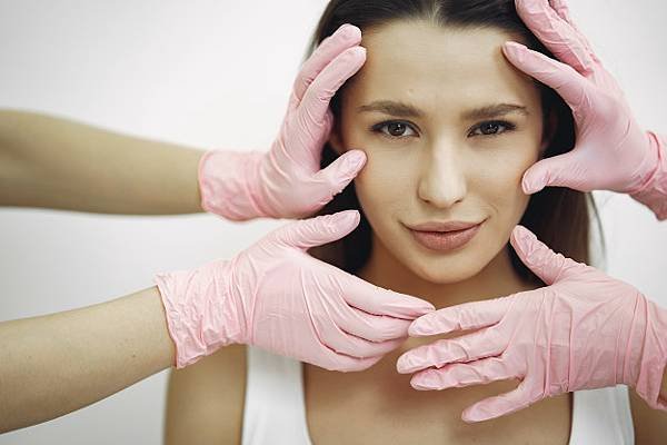 woman-standing-cosmetology-studio_1157-33855.jpg