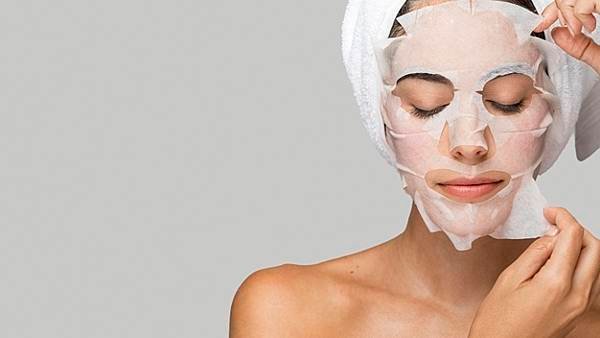 woman-with-face-beauty-mask-copy-space_23-2148752545.jpg