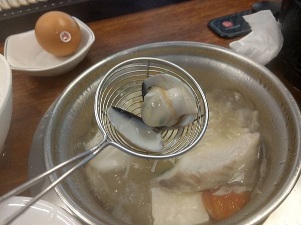 松竹火鍋-肥美蛤俐.jpg