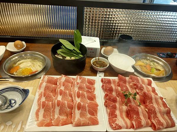 松竹火鍋-肉.jpg