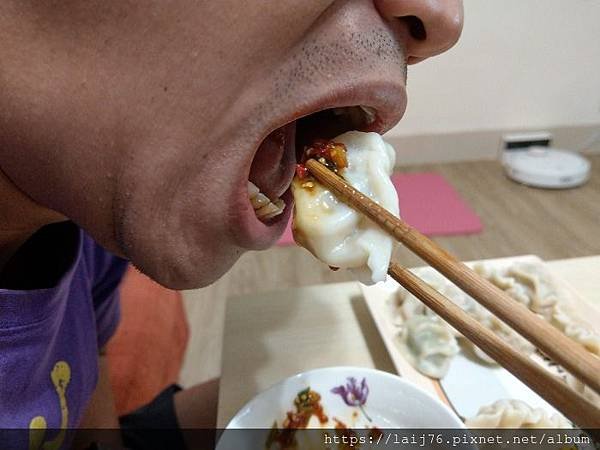 蔥阿嬸 冷凍水餃 -韭菜、高麗菜、玉米水餃 (1).jpg
