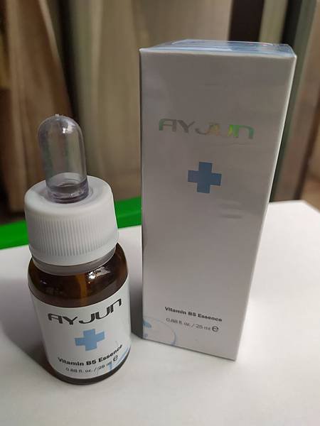 Vitamin B5保濕精華.jpg