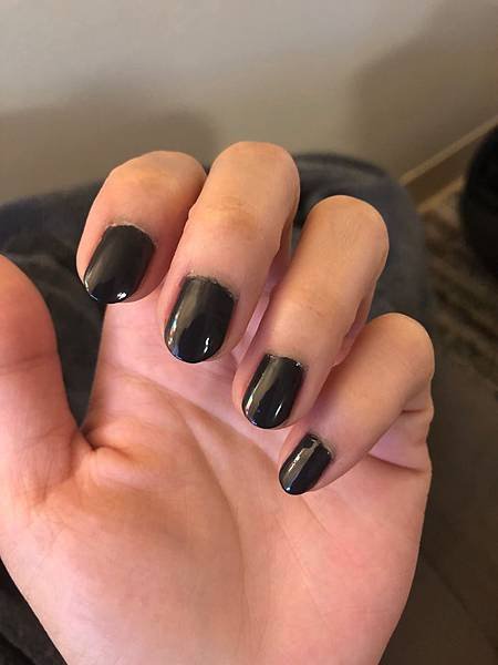 nails3.JPG