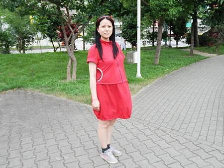 慈濟醫院台北分院外面的公園 (10).JPG