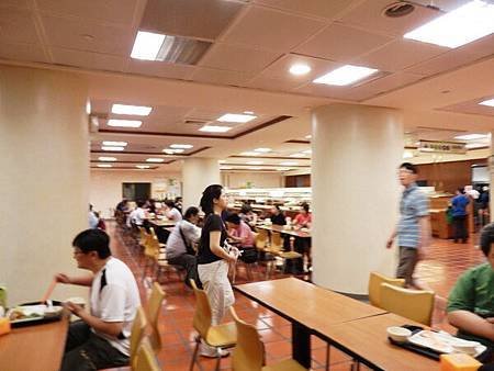 慈濟醫院台北分院地下一樓美食街 (3).JPG