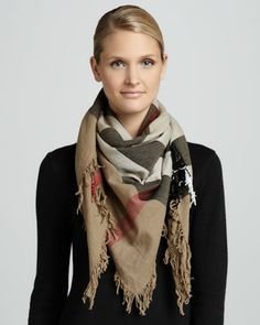 BURBERRY wool scarf9