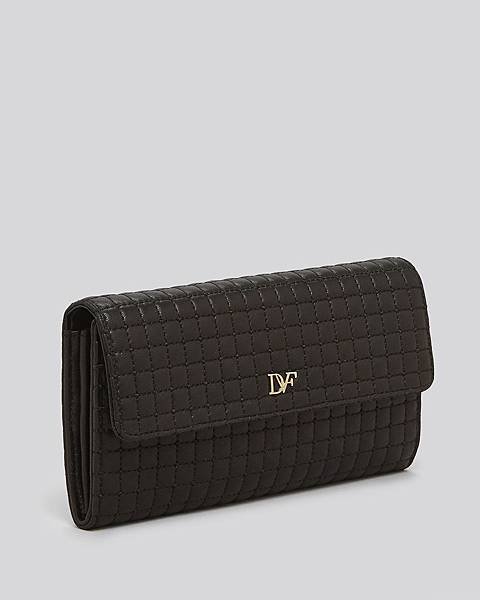 diane-von-furstenberg-black-wallet5