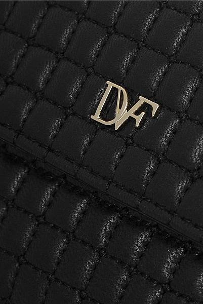 diane-von-furstenberg-black-wallet13