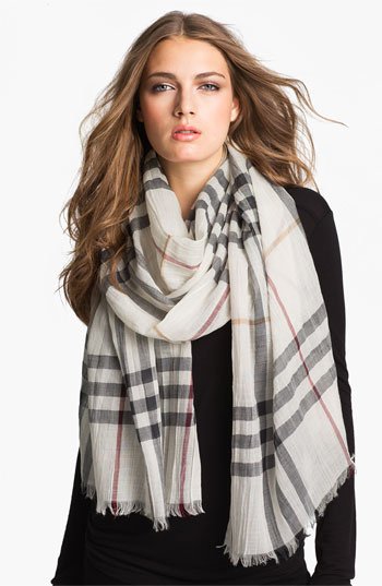 Burberry Wool-Silk scarf3