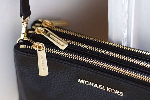 Michael Kors crossbody bag17