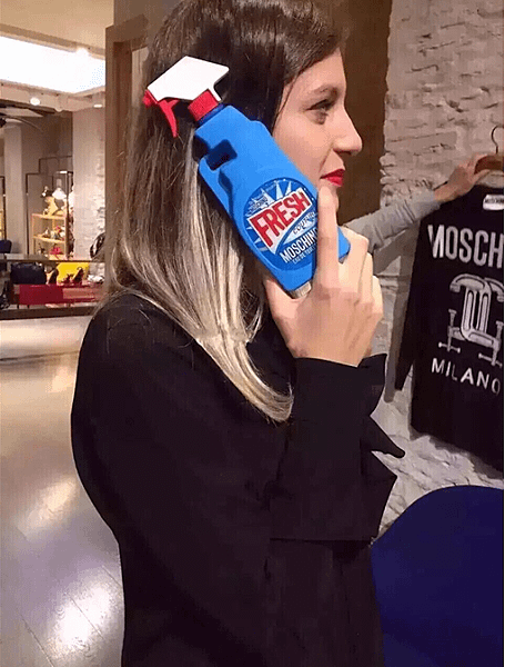 MOSCHINO Fresh iPhone 6 q