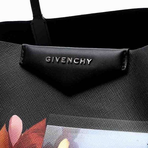 GIVENCHY Bambi Shopper11