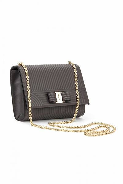 salvatore-ferragamo mini chain bag7