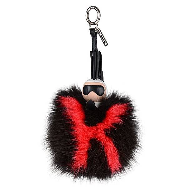 FENDI Pompon Karl7