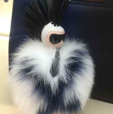 FENDI Pompon Karl39