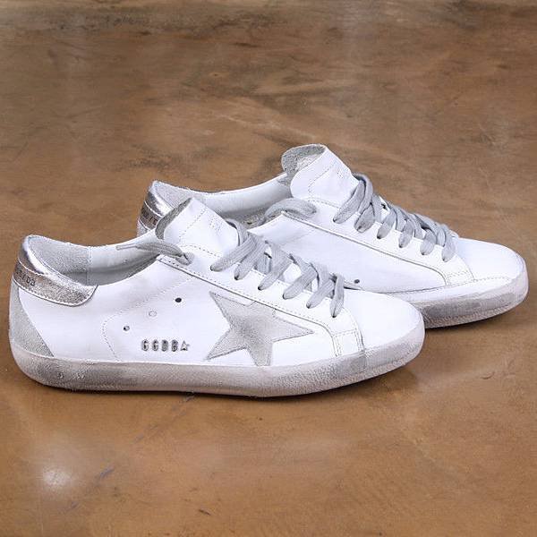 Golden Goose SUPERSTAR SNEAKERS4