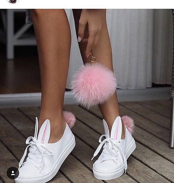 MINNA-PARIKKA-bunny TAIL-SNEAKer7