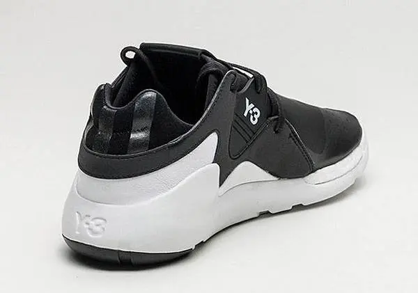 adidas-y-3-qr-run-black-white-3