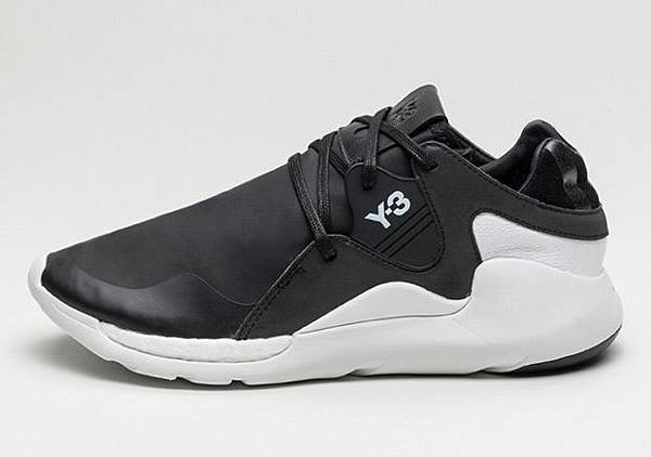adidas-y-3-qr-run-black-white-1