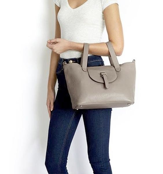 Medium_thela_taupe_inside