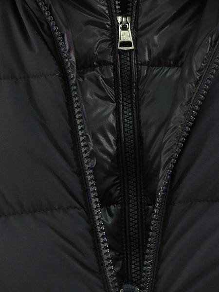 moncler-4196905_53859-a3