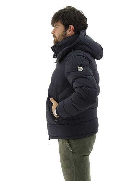 moncler-4196905_53859-a5