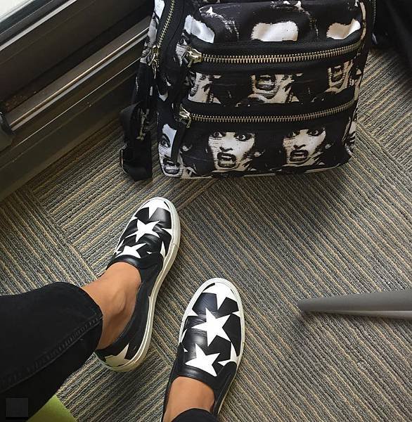 GIVENCHY SLIP ON 6